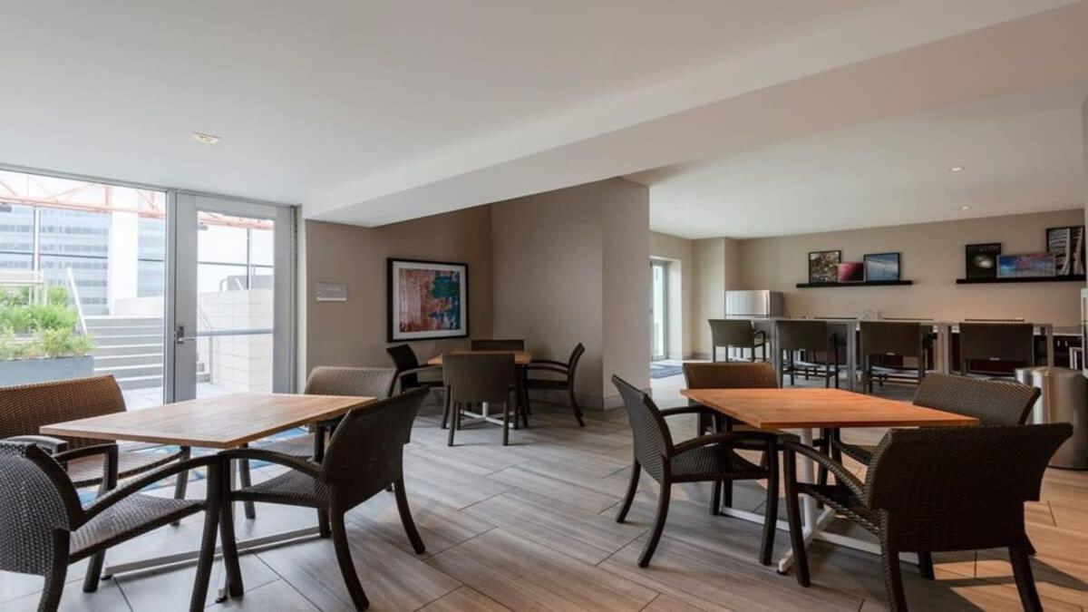 דאלאס 26Th Fl Bold Cozysuites With Pool, Gym מראה חיצוני תמונה