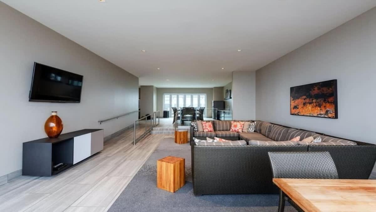 דאלאס 26Th Fl Bold Cozysuites With Pool, Gym מראה חיצוני תמונה